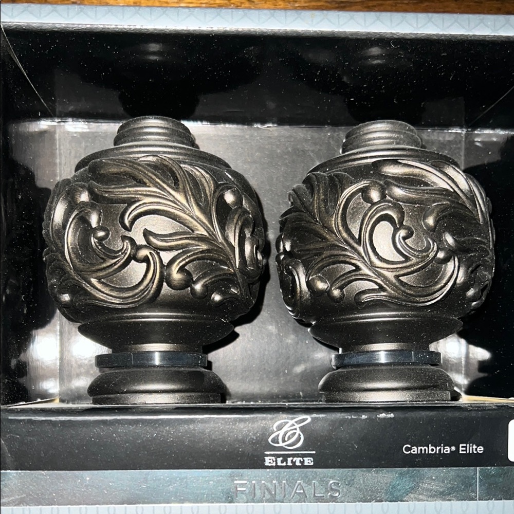 Elite Cambria Matte Brown Leaf Embossed Finials